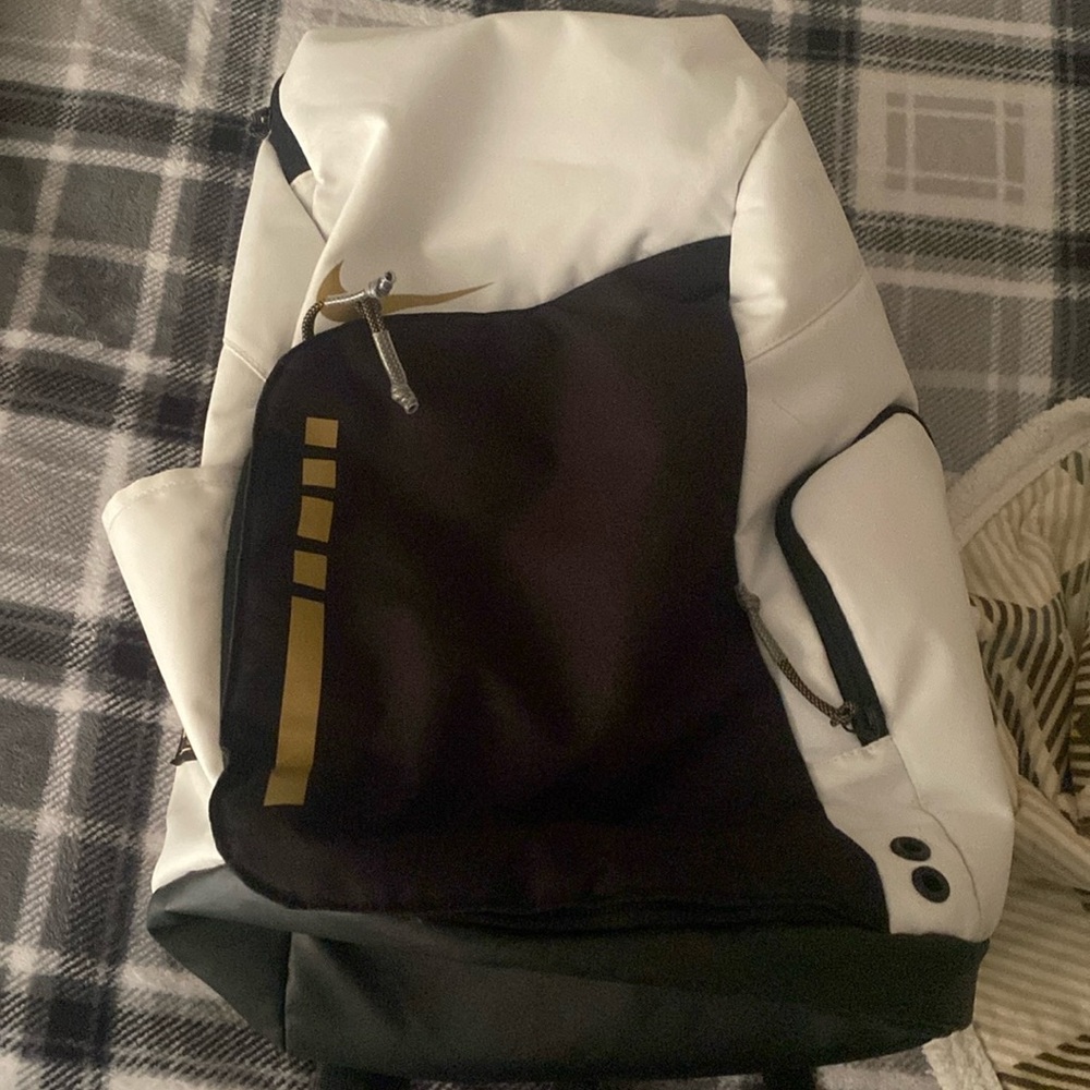 Nike Elite Back Pack. (Gold AND Black)